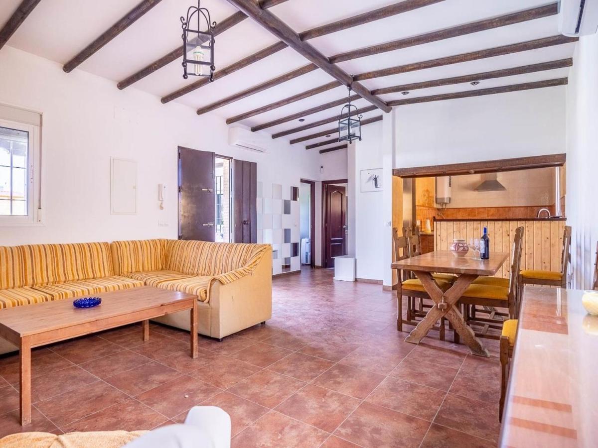 Villa Santa Teresa Vacacional Sevilla Dos Hermanas Buitenkant foto